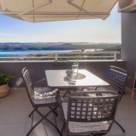 Apartment Sea View ชิเบนิก ภายนอก รูปภาพ